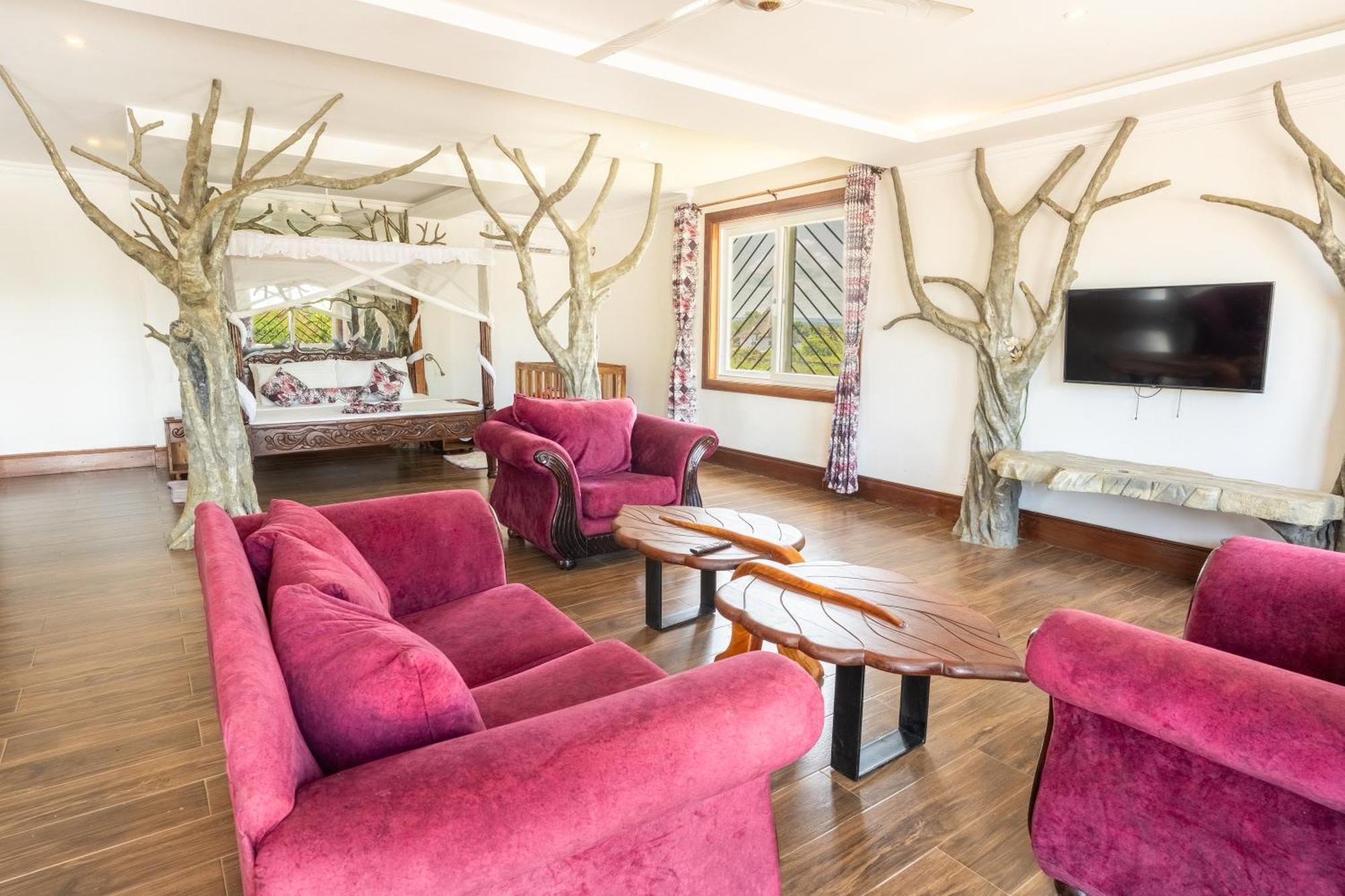 Queens Chateau Boutique Villa Playa de Diani Exterior foto