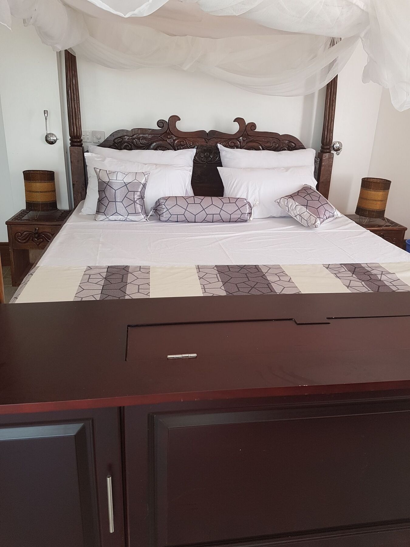 Queens Chateau Boutique Villa Playa de Diani Exterior foto